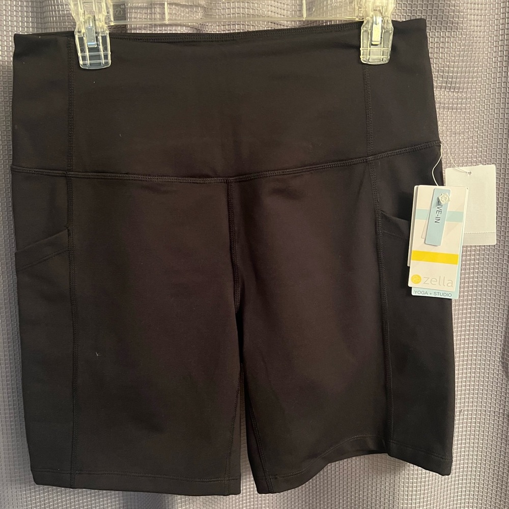 Zella bike shorts